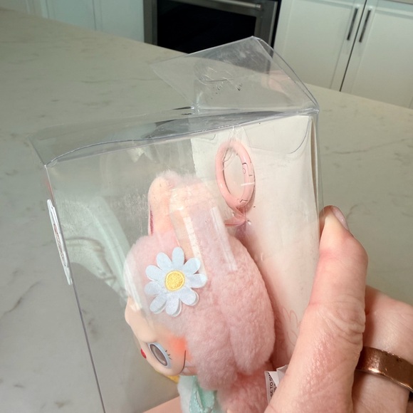 POP MART Mokoko Close to Sweet Doll NWT - Picture 4 of 6